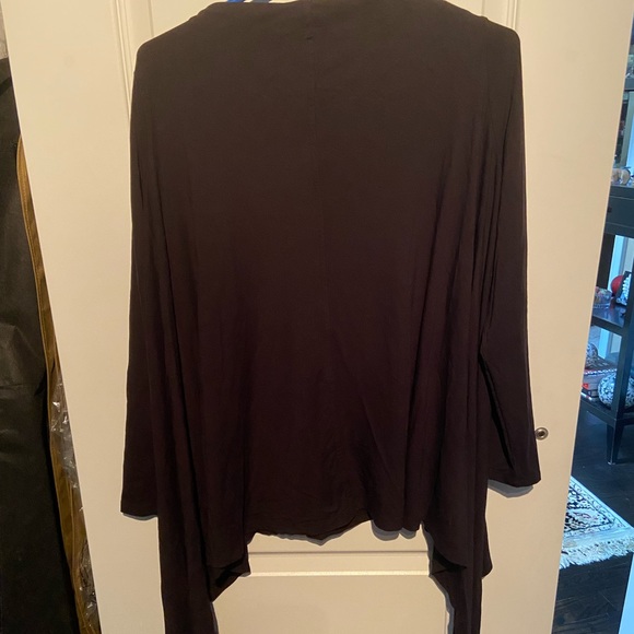 Mirabelli Black Zaba Top - Picture 4 of 4